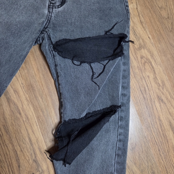 Adika Gray Skinny Jeans with Distressing, Size S - Picture 3 of 5